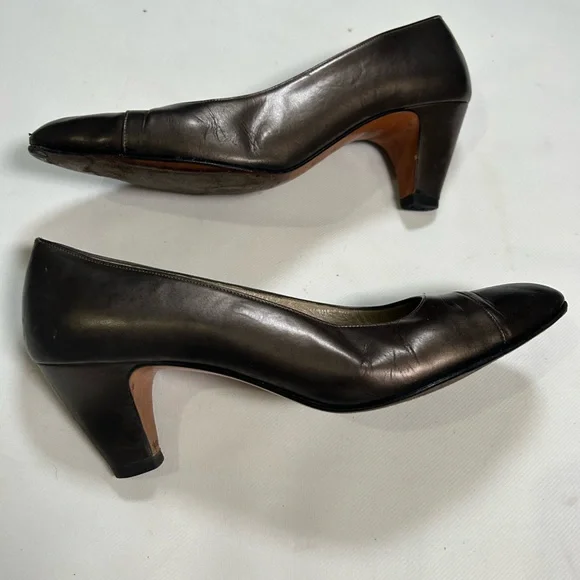 Vintage Salvatore Ferragamo two tone metallic pointed toe heels - Picture 3 of 10